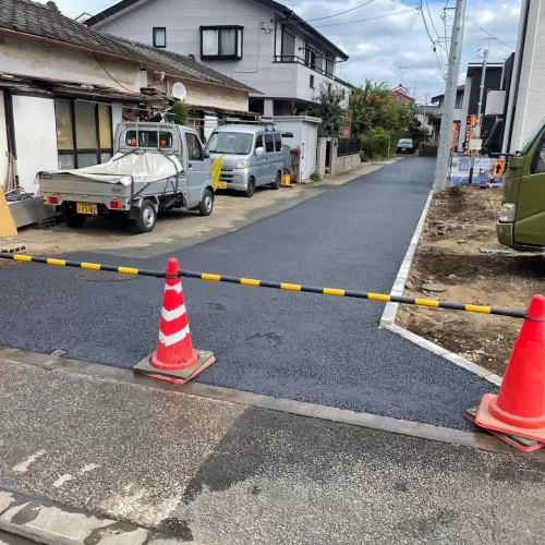 昭島市　アスファルト舗装　外構工事のサムネイル